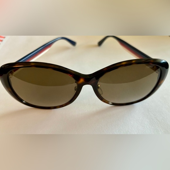 Gucci GG0849SK Sunglasses - Picture 9 of 15